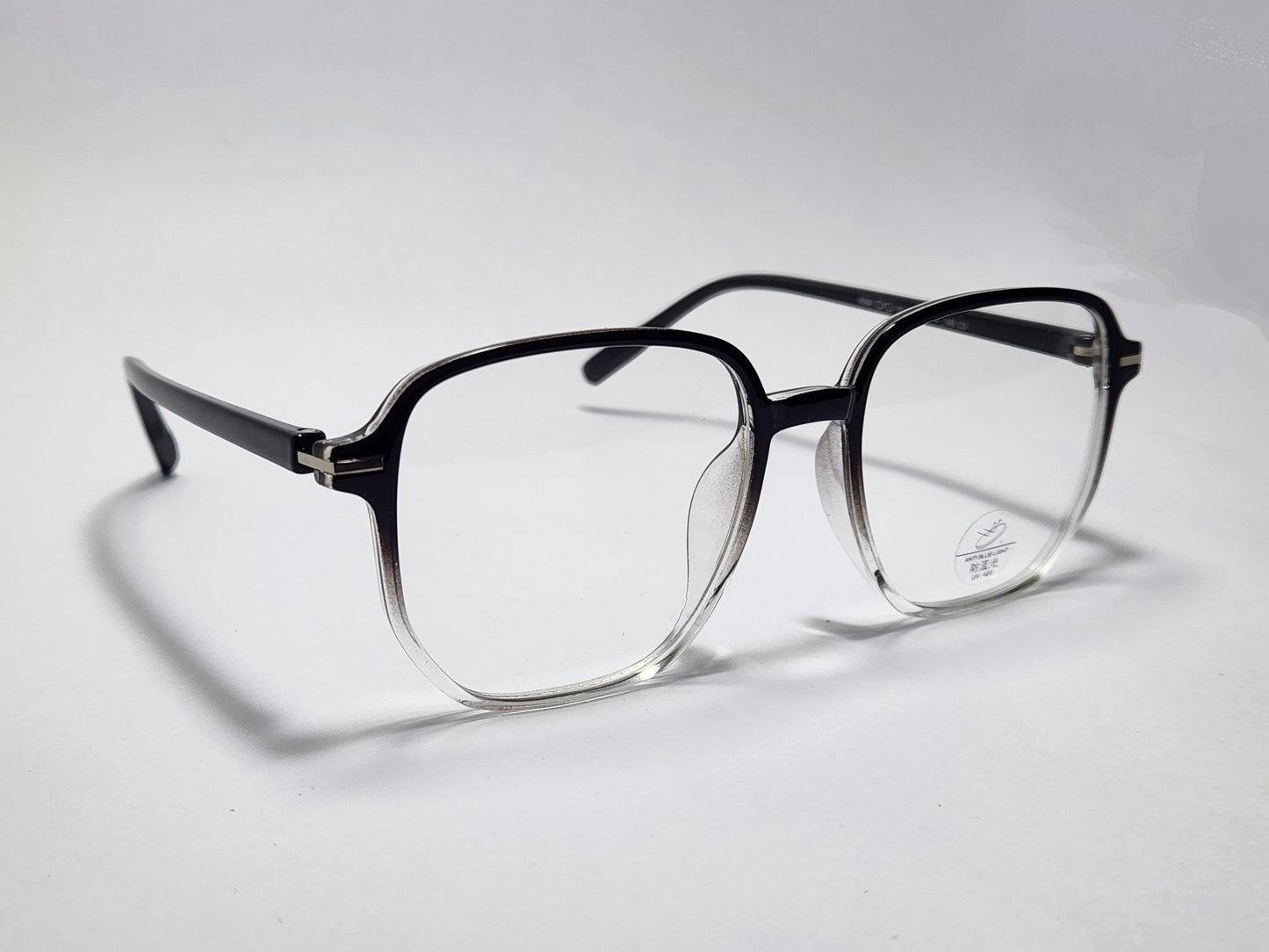 Monochrome Magic – Black & White Polygon Frames (ET-OP07)