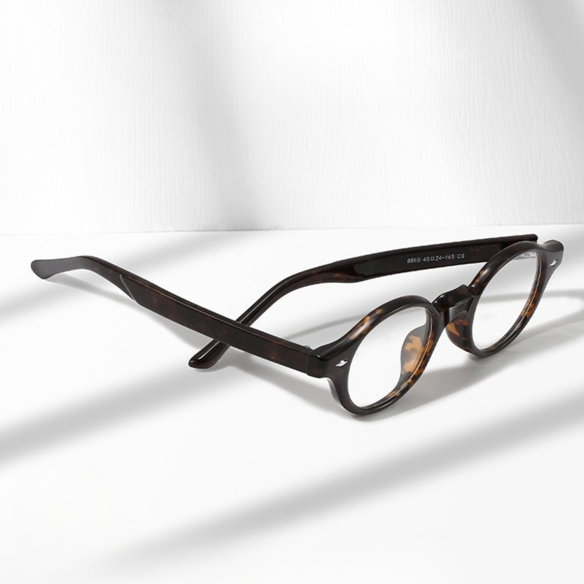 Tortoise Muse – Retro Oval Eyeglasses (ET-OP68)