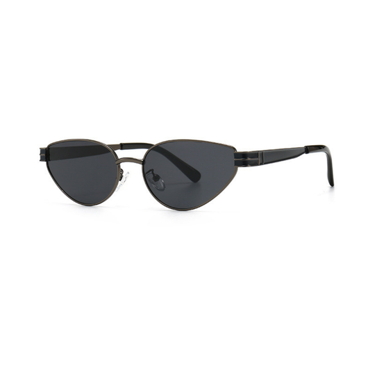Noir Allure – Cat-Eye Sunshade Glasses (ET-SG31)
