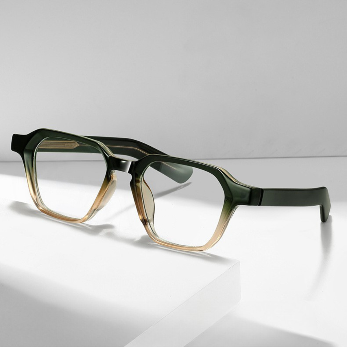 Jade Fade – Contemporary Geometric Eyeglasses (ET-OP70)