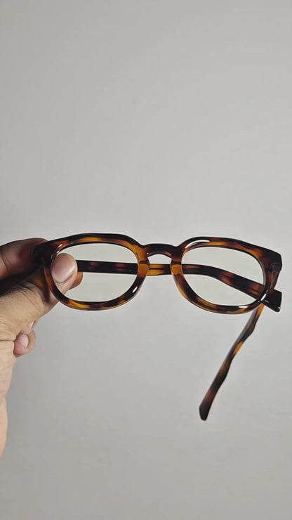 Tortoise Muse – Classic Oval Eyeglasses (ET-OP62)